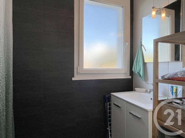 Appartement T3 &agrave; vendre - 3 pi&egrave;ces - 47,96 m2 - St Gilles Croix De Vie - 85 - PAYS-DE-LOIRE