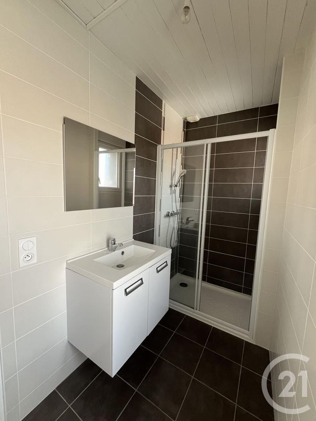 Appartement F3 à vendre - 3 pièces - 53,80 m2 - St Gilles Croix De Vie - 85 - PAYS-DE-LOIRE