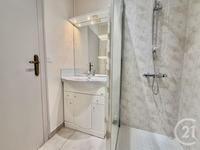 Maison &agrave; louer - 5 pi&egrave;ces - 99,79 m2 - St Hilaire De Riez - 85 - PAYS-DE-LOIRE
