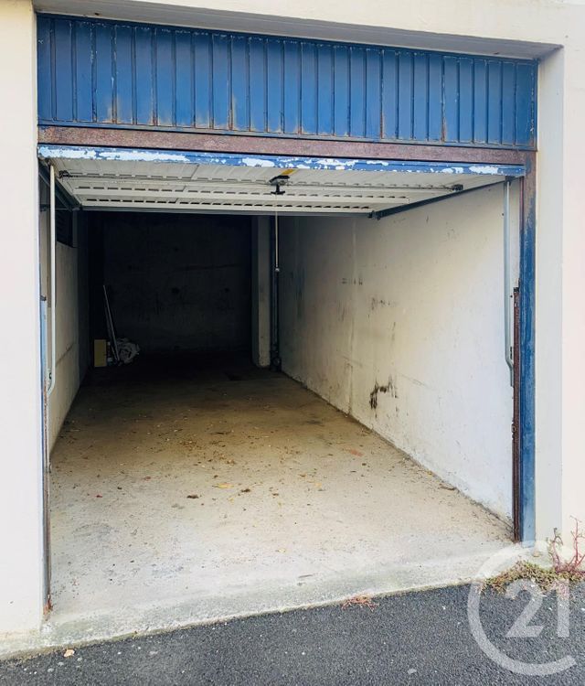 parking - ST HILAIRE DE RIEZ - 85