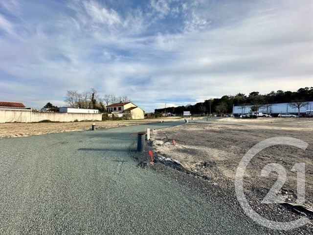 Terrain à vendre - 299 m2 - St Hilaire De Riez - 85 - PAYS-DE-LOIRE