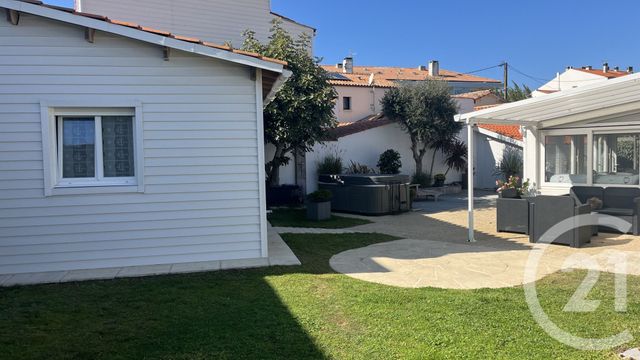 Maison à vendre - 5 pièces - 88 m2 - St Hilaire De Riez - 85 - PAYS-DE-LOIRE