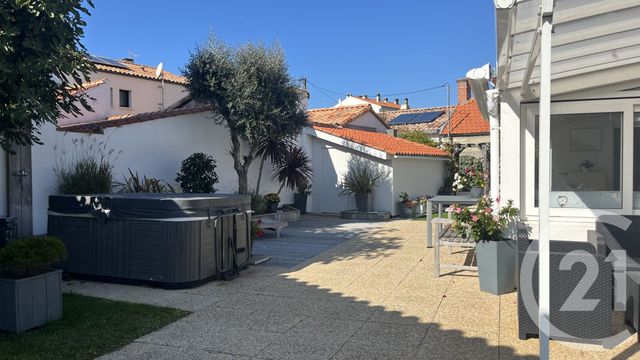 Maison à vendre - 5 pièces - 88 m2 - St Hilaire De Riez - 85 - PAYS-DE-LOIRE