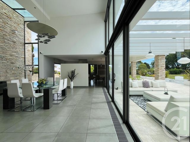 Maison à vendre - 10 pièces - 384,40 m2 - St Hilaire De Riez - 85 - PAYS-DE-LOIRE