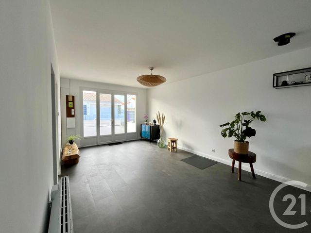 Maison à vendre - 3 pièces - 57,10 m2 - St Hilaire De Riez - 85 - PAYS-DE-LOIRE