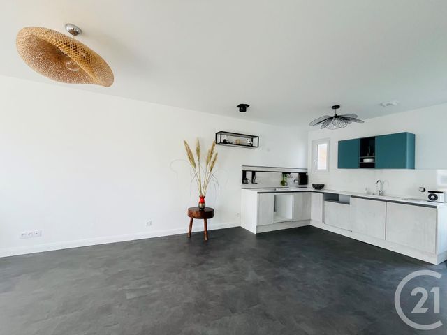 Maison à vendre - 3 pièces - 57,10 m2 - St Hilaire De Riez - 85 - PAYS-DE-LOIRE