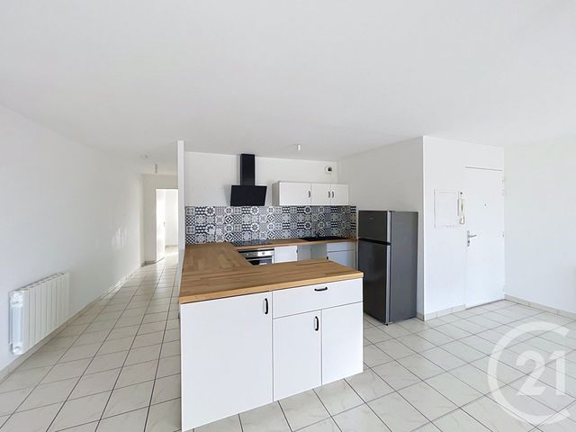 Appartement T3 &agrave; vendre - 3 pi&egrave;ces - 65,14 m2 - St Hilaire De Riez - 85 - PAYS-DE-LOIRE